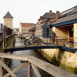 Privatunterkunft Gastsuite In